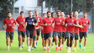 GALATASARAY, SPOR TOTO SÜPER LİG'İN 3. HAFTASINDA KAYSERİSPOR İLE OYNAYACAĞI MAÇIN HAZIRLIKLARINA İKİ GÜNLÜK ARANIN ARDINDAN YAPTIĞI ANTRENMANLA DEVAM ETTİ. (İHA/İSTANBUL-WWW.GALATASARAY.ORG)