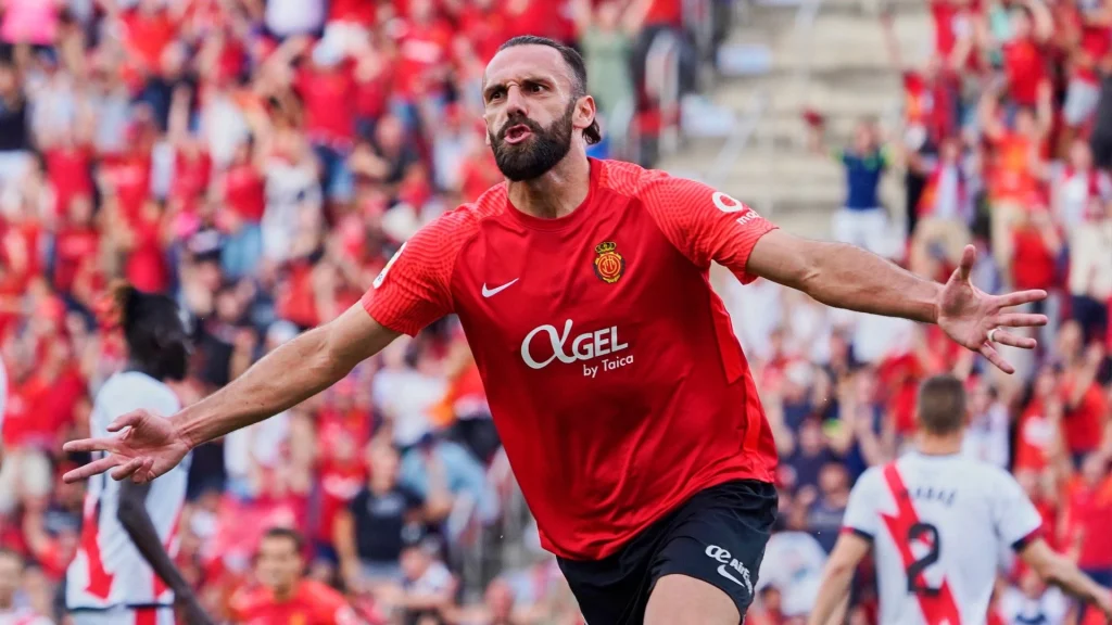 vedatmuriqi_futboltr